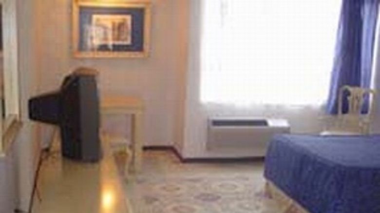 <b>Hotel Posada Del Sol Inn Room</b>