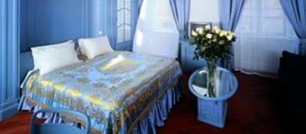 The Iron Gate Hotel & Suites Room