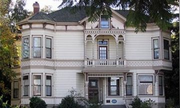 Hinds Victorian Guest House