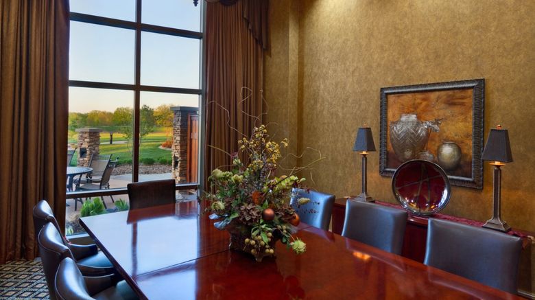 <b>ClubHouse Hotel & Suites Sioux Falls Meeting</b> <b>ClubHouse Hotel & Suites Sioux Falls Meeting</b>