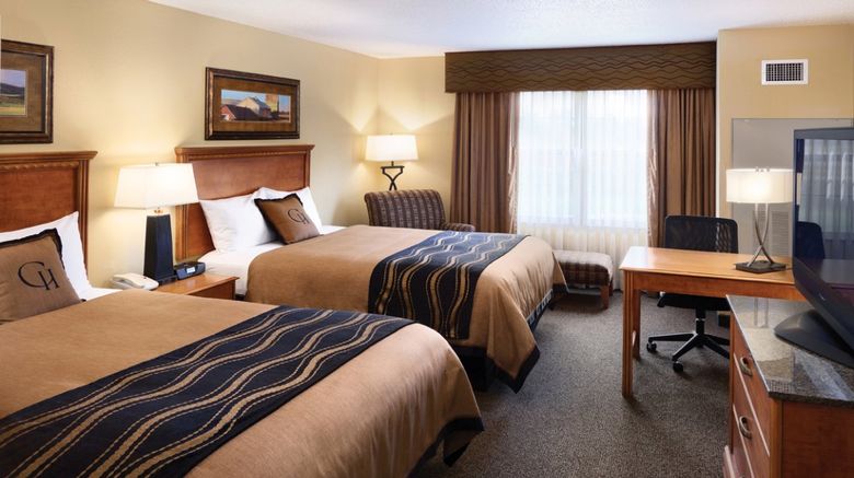 <b>ClubHouse Hotel & Suites Sioux Falls Room</b> <b>ClubHouse Hotel & Suites Sioux Falls Room</b>