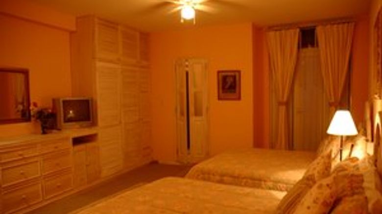 <b>Villa Mirasol Room</b>
