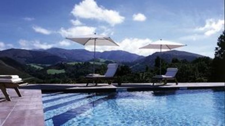 <b>Ostape Auberge Pool</b>