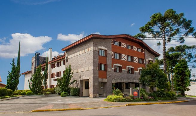 Alpenhaus Hotel Exterior