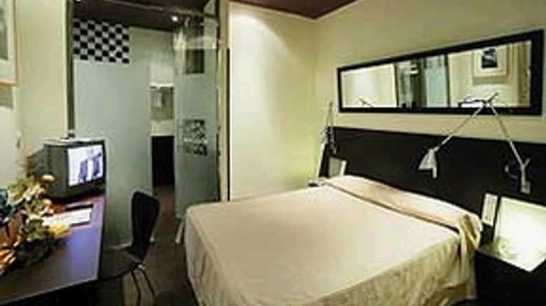 <b>Petit Palace Puerta del Sol Room</b>