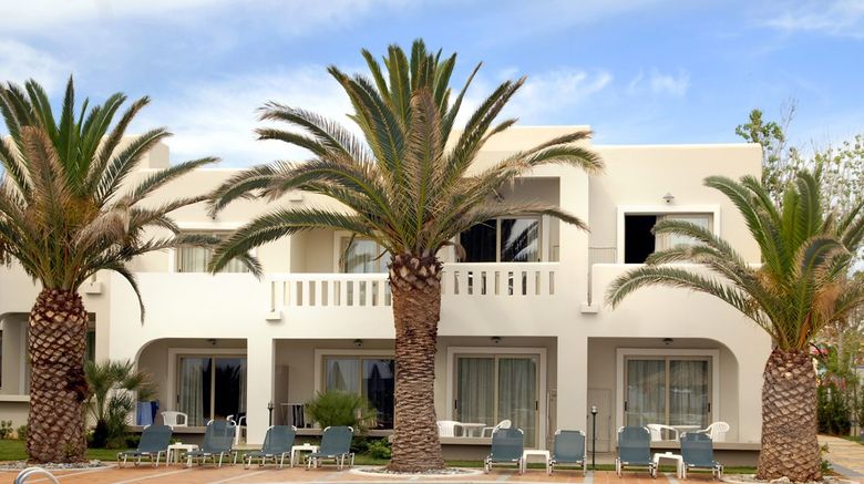 <b>Amalthia Beach Resort & Bungalows Pool</b>