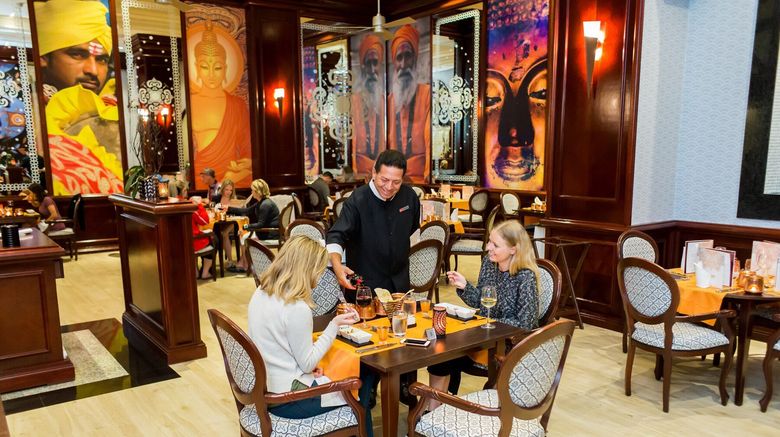 <b>Riu Palace Cabo San Lucas Restaurant</b> <b>Riu Palace Cabo San Lucas Restaurant</b>