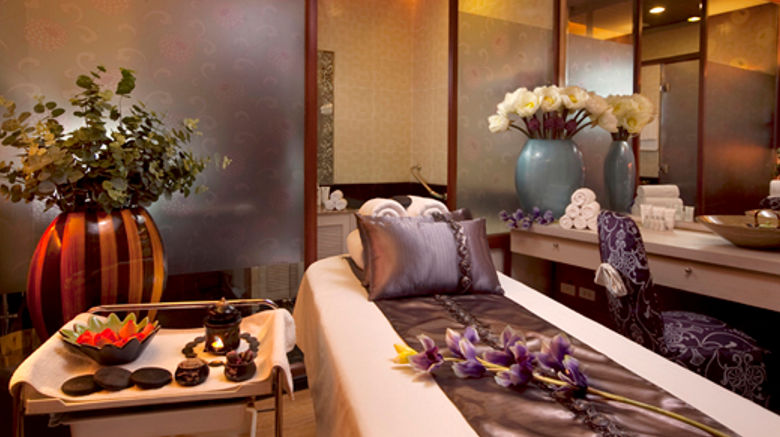 <b>Windsor Plaza Hotel Spa</b> <b>Windsor Plaza Hotel Spa</b>
