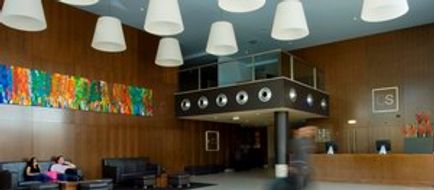 Suites San Rafael Lobby
