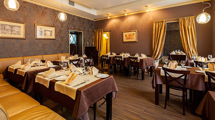 Nevsky Grand Hotel Banquet