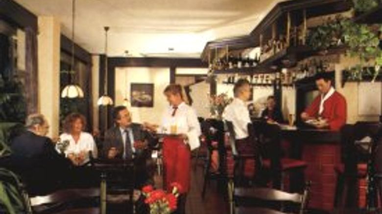 <b>Hotel Lafayette Restaurant</b>
