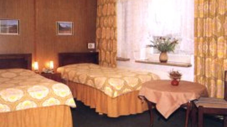 <b>Hotel Lafayette Room</b>