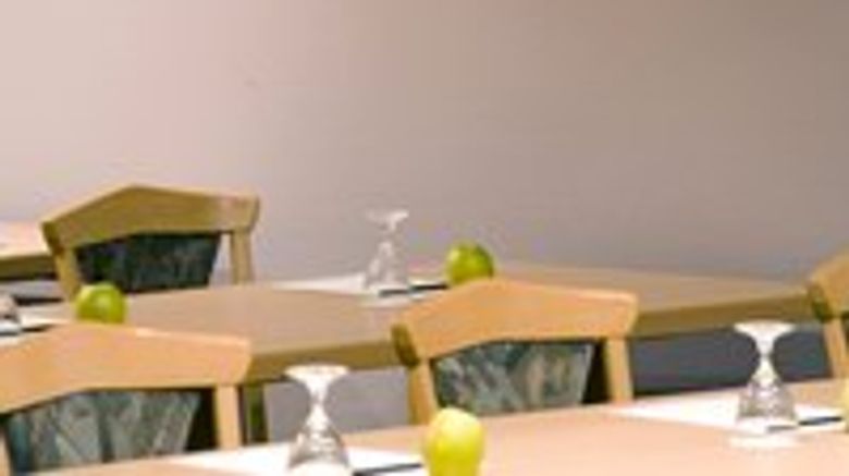 <b>Airport HOTEL by The New Yorker Banquet</b>