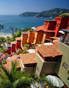 Playa la Ropa, Zihuatanejo, Guerrero, Mexico Real Estate & Homes