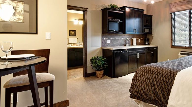 <b>Bighorn Meadows Resort Room</b>