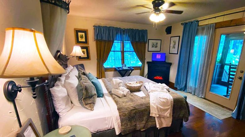 <b>The Overlook Inn B&B Room</b>
