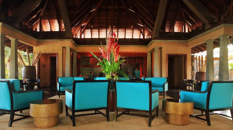 <b>Maradiva Villas Resort & Spa Lobby</b> <b>Maradiva Villas Resort & Spa Lobby</b>