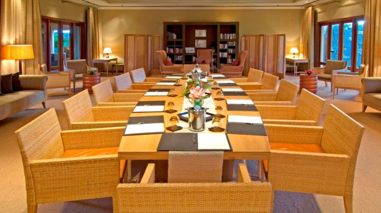Maradiva Villas Resort & Spa Meeting