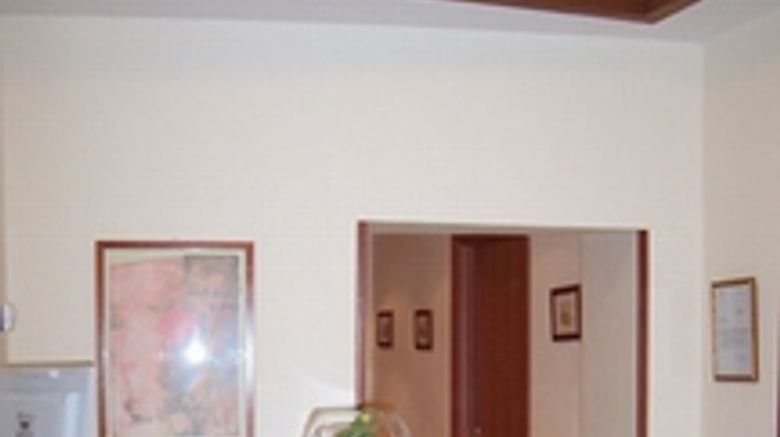 Nicolas Inn Lobby