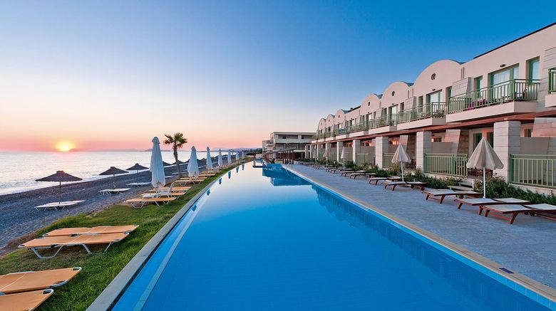 <b>Grand Bay Beach Resort Pool</b>