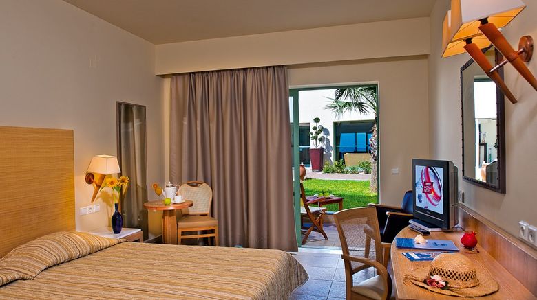 <b>Grand Bay Beach Resort Room</b>