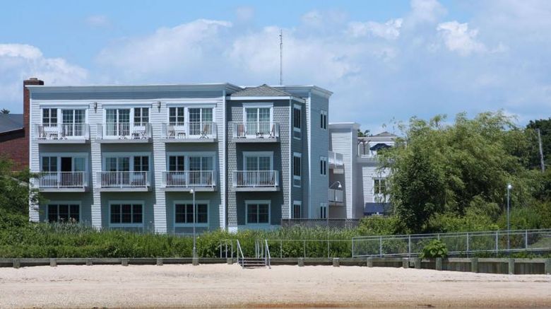 The Harbor Front Inn Exterior