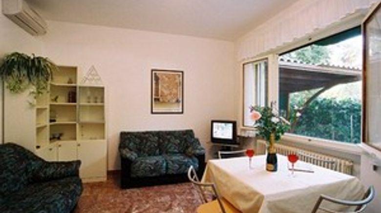 <b>OASIS LAGOON & RESIDENCE Room</b>