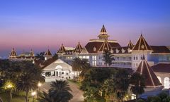 Hong Kong Disneyland Hotel