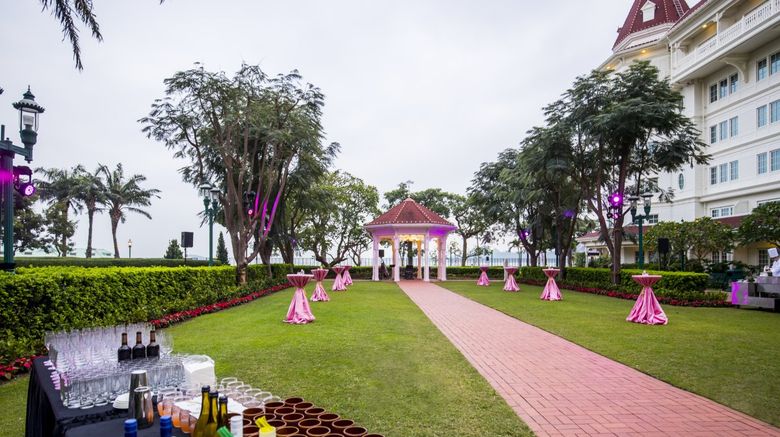<b>Hong Kong Disneyland Hotel Other</b>