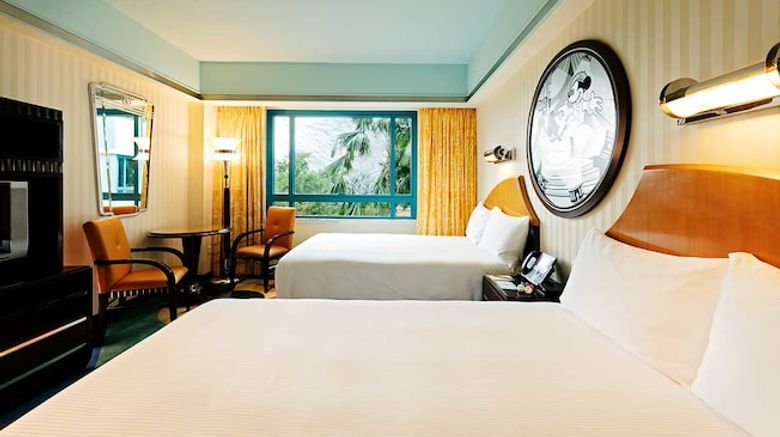 <b>Disney's Hollywood Hotel Room</b>