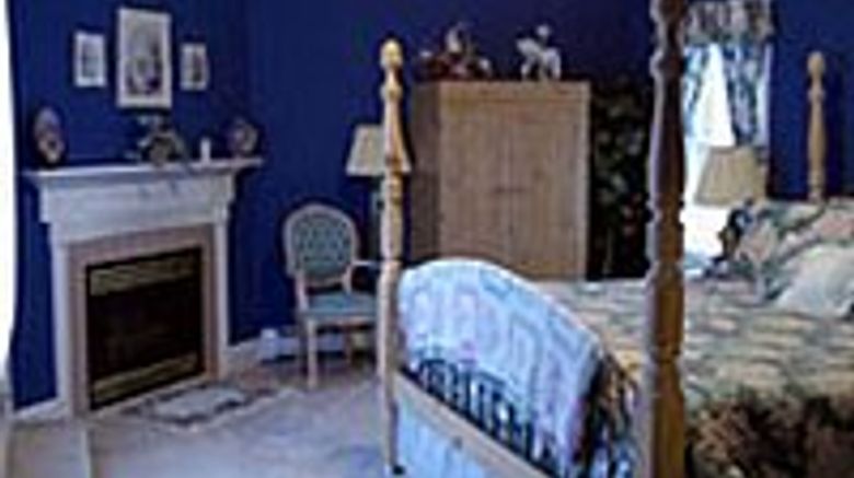 <b>Beech Tree Inn & Cottage Room</b>