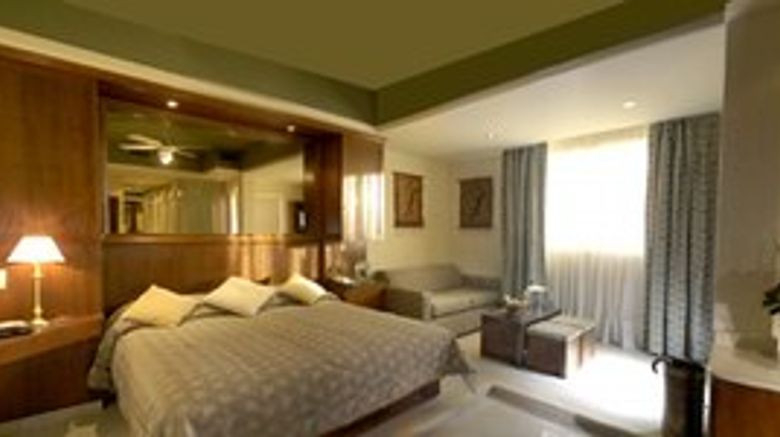 <b>O2 Hotel Room</b>