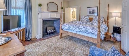 Elmrock Inn B&B Room