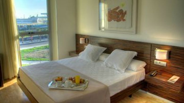 <b>Neptuno Hotel Room</b>