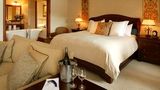 Quintessence Resort Hotel Suite