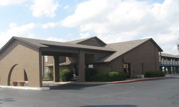 Studio Inn Oklahoma City Airport