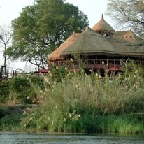 SanctuarySussi Lodge & Chuma House