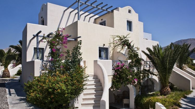 Atlantis Beach Villa Exterior