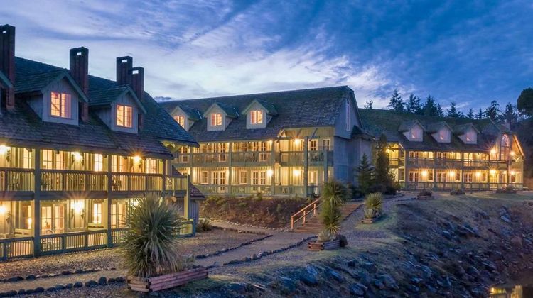 Canadian Princess Resort Exterior