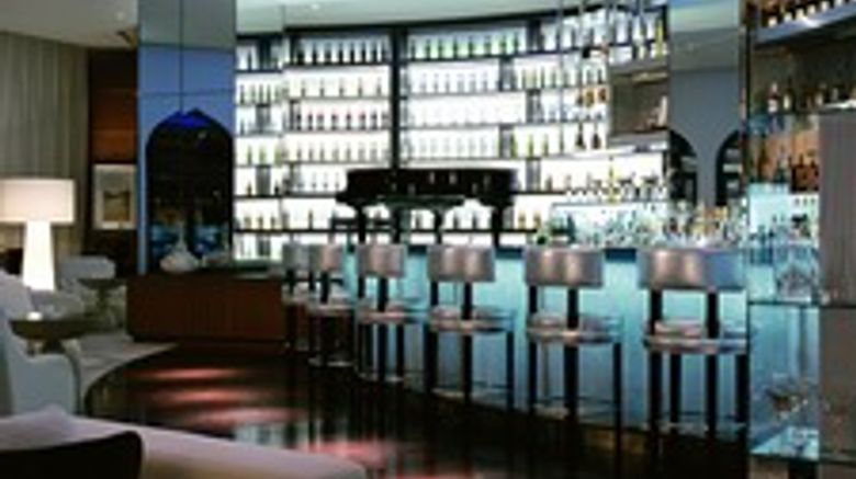 <b>Shangri-La's Barr Al Jissah Resort & Spa Bar/Lounge</b> <b>Shangri-La's Barr Al Jissah Resort & Spa Bar/Lounge</b>
