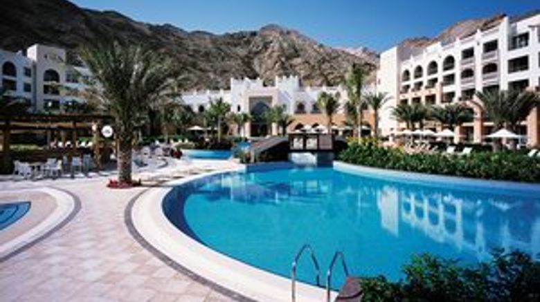 <b>Shangri-La's Barr Al Jissah Resort & Spa Pool</b> <b>Shangri-La's Barr Al Jissah Resort & Spa Pool</b>
