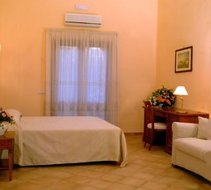 Il Roseto Bed & Breakfast Room