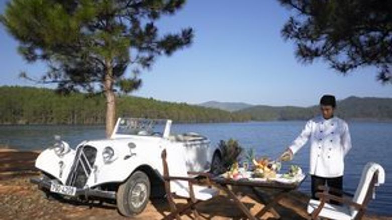 <b>Ana Mandara Villas Dalat Resort & Spa Restaurant</b> <b>Ana Mandara Villas Dalat Resort & Spa Restaurant</b>