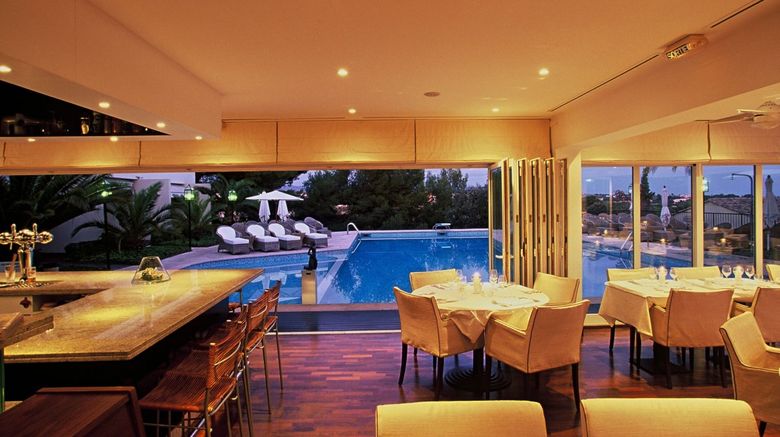 <b>Sandton Hotel Domaine Cocagne Restaurant</b>