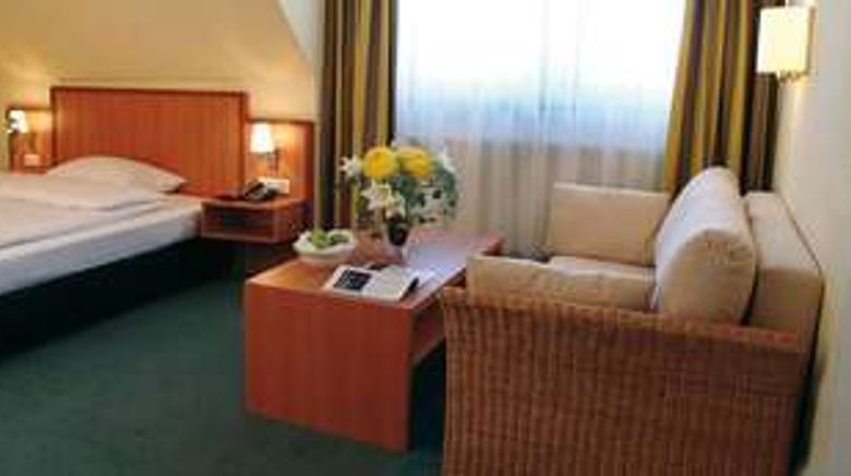 <b>IntercityHotel Muenchen Room</b>
