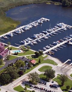 Wave Pointe Resort