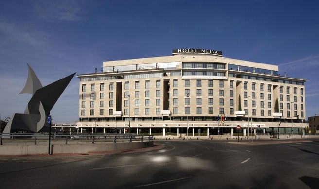 Hotel Nelva Exterior