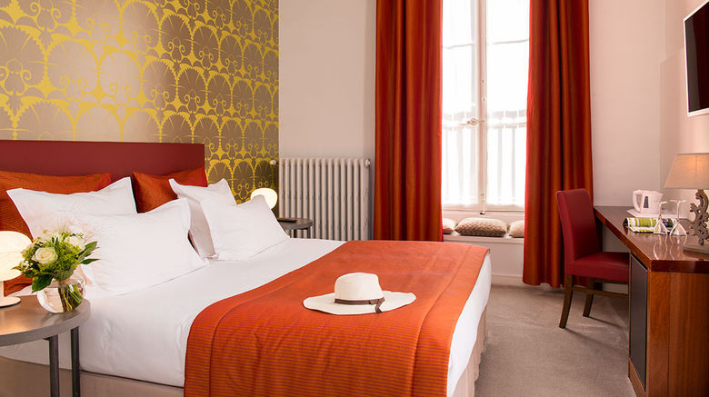 <b>Hotel LeMans Country Club Room</b>