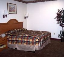 Garden Suites LaPorte Room