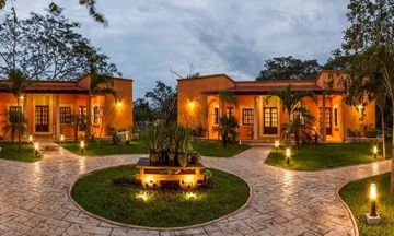 Hacienda Santa Cruz